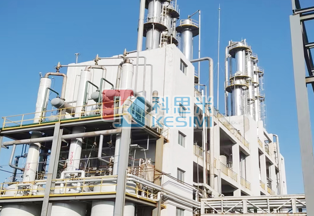 Waste solvent recovery device