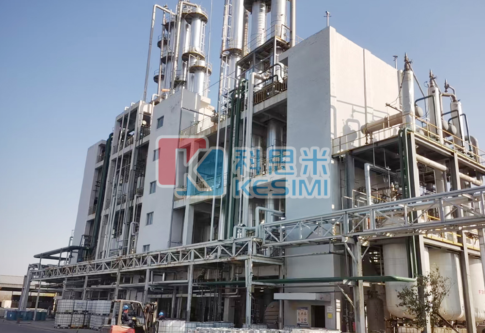 Waste solvent recovery device